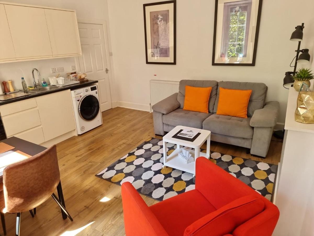 Charming Victorian Apartment, Close To Centre Inverness Kültér fotó