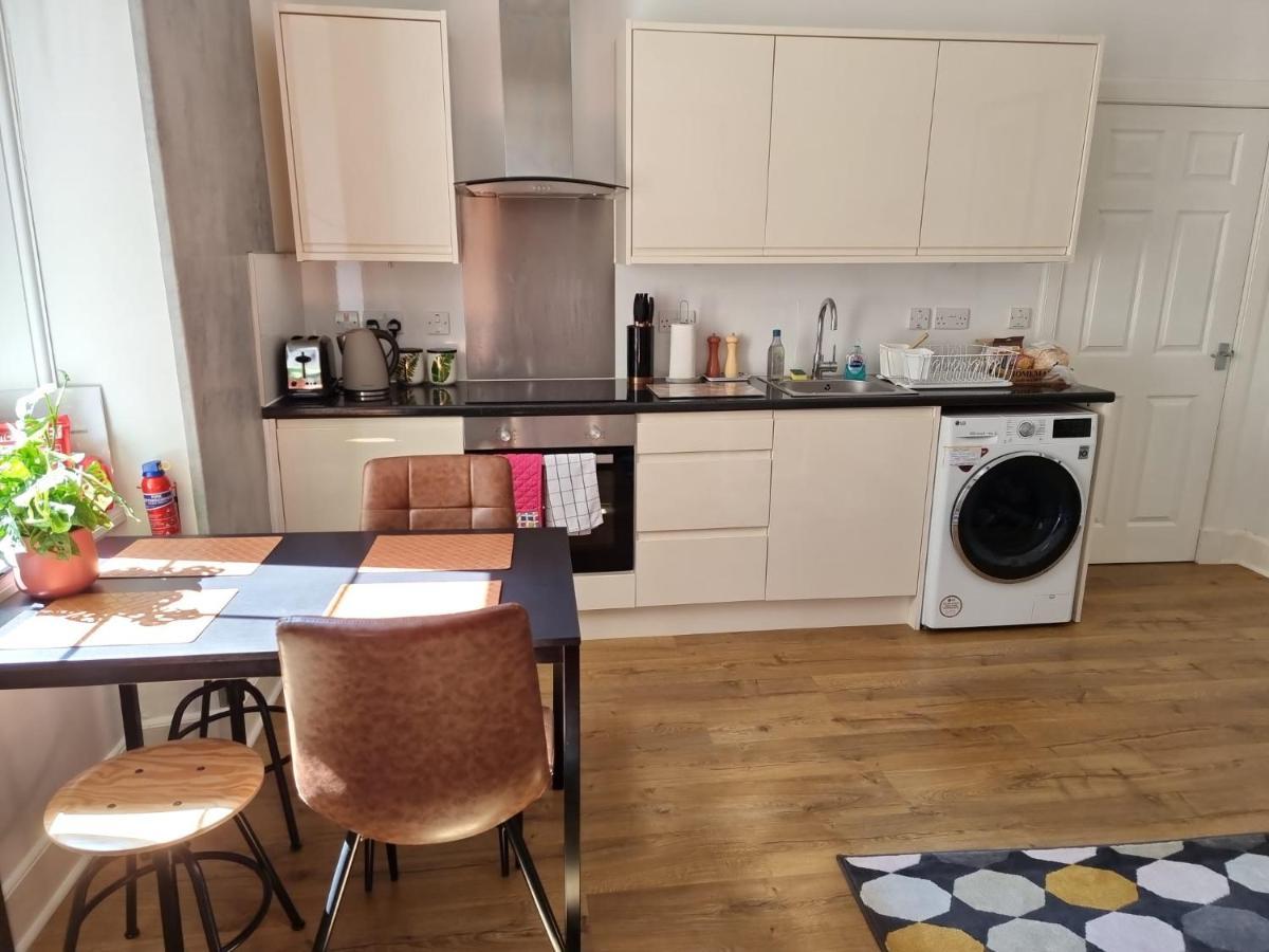 Charming Victorian Apartment, Close To Centre Inverness Kültér fotó